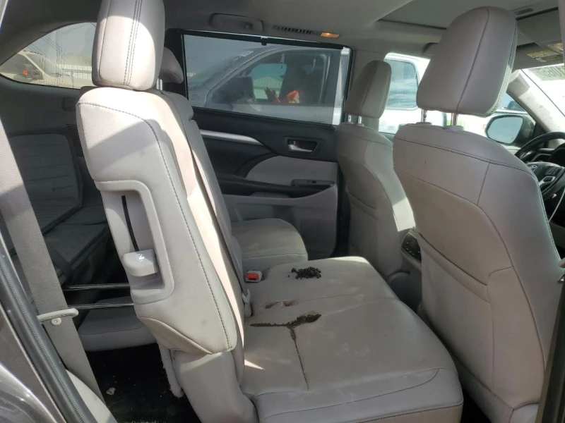Toyota Highlander 3.5l Hybrid, снимка 11 - Автомобили и джипове - 53528581