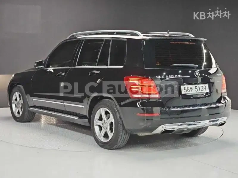 Mercedes-Benz GLK 220d 4matic| КАМЕРА| ПОДГРЕВ| PANO| ВКЛ. ТЕХНОТЕСТ, снимка 5 - Автомобили и джипове - 54427327