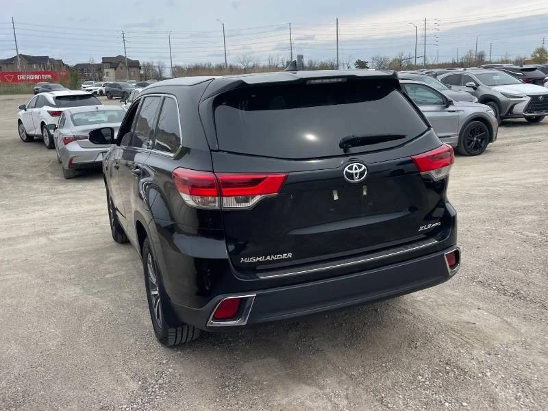 Toyota Highlander * AWD XLE * 2 КЛЮЧА * 7 МЕСТЕН * ДИСТРОНИК, снимка 4 - Автомобили и джипове - 55734988