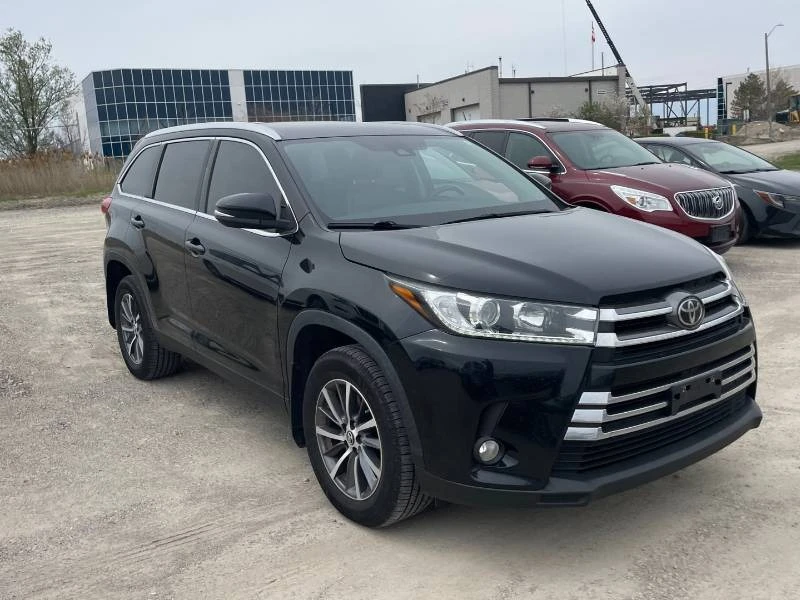 Toyota Highlander * AWD XLE * 2 КЛЮЧА * 7 МЕСТЕН * ДИСТРОНИК, снимка 2 - Автомобили и джипове - 55734988