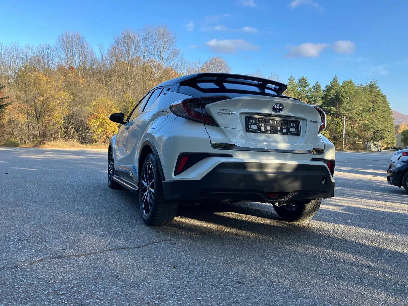 Toyota C-HR 1.8* Hybrid* FULL* LED - изображение 5