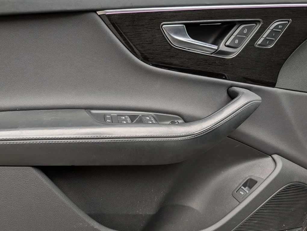 Audi Q7 * quattro Technik * CARFAX * ЦЕНА ДО БГ - изображение 10