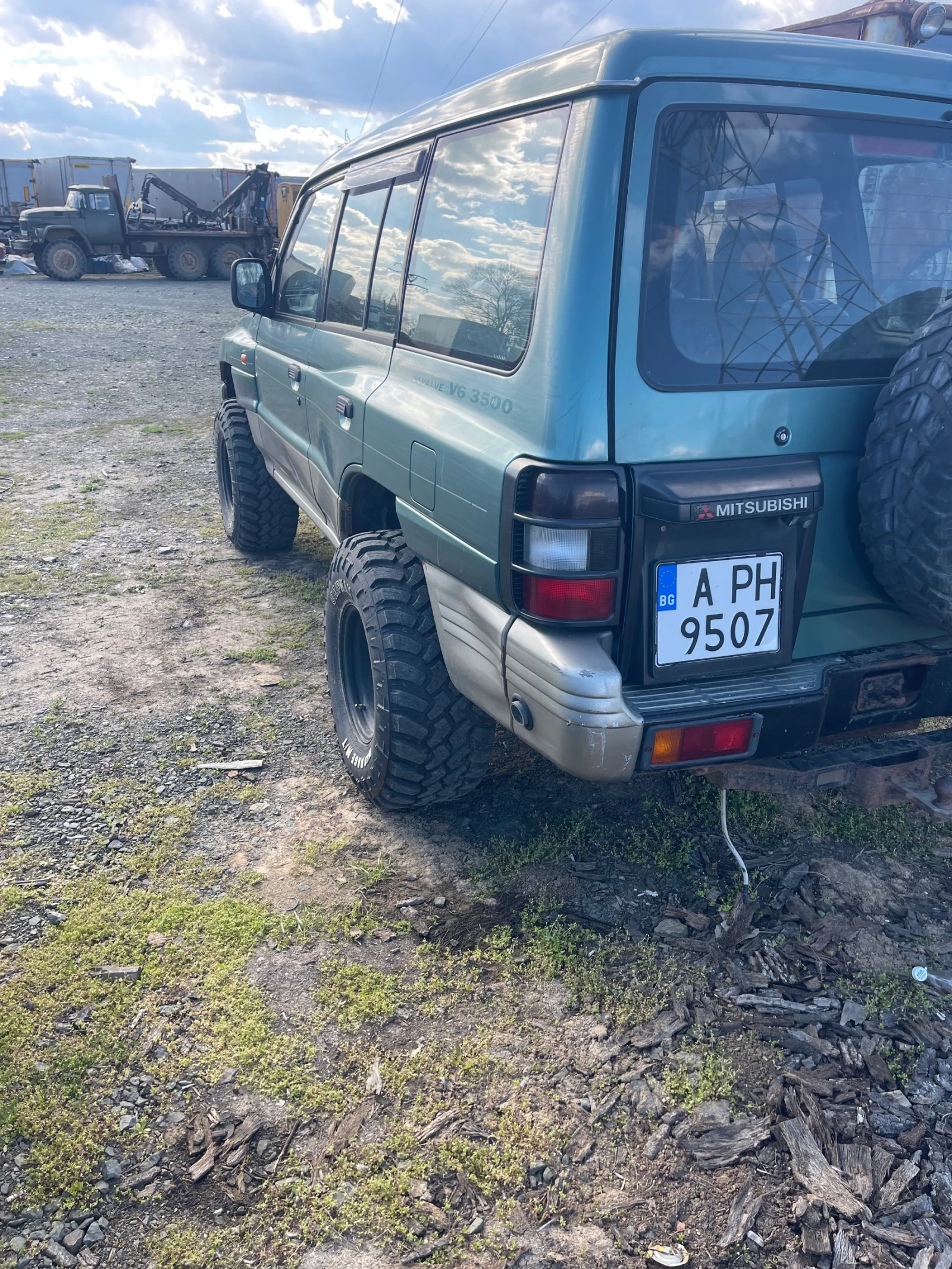 Mitsubishi Pajero 3.5 v6, снимка 2 - Автомобили и джипове - 54155812