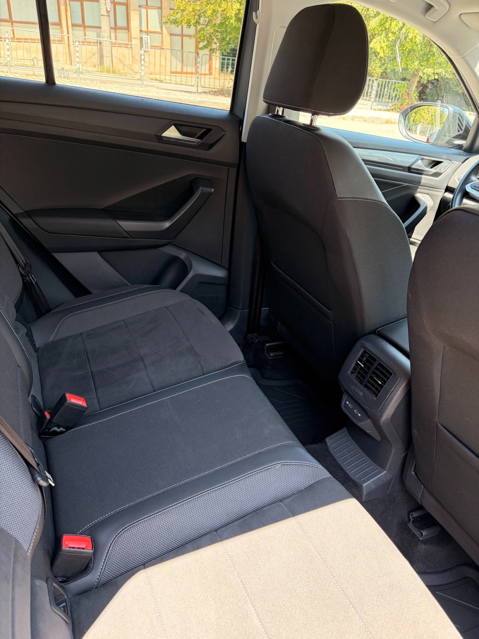VW T-Roc 2.0 TSI 4Motion DSG ����������� | Mobile.bg � ����������� 12