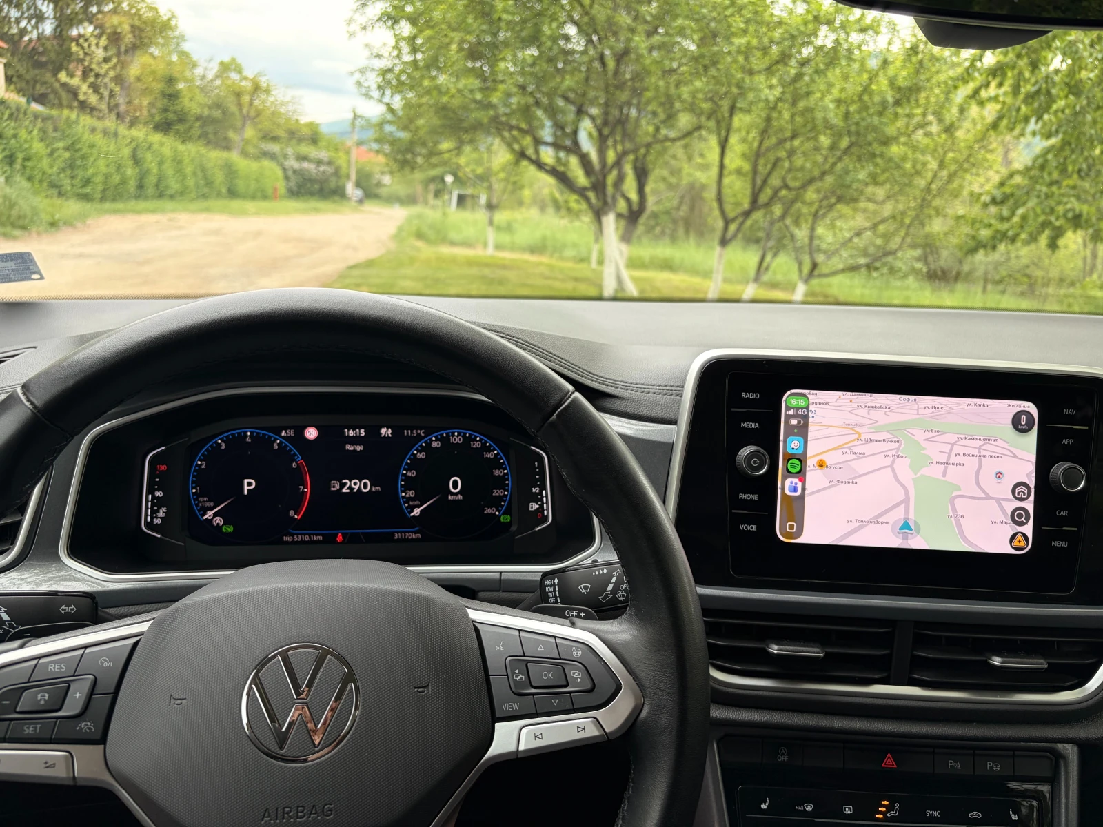 VW T-Roc Гаранционен, снимка 12 - Автомобили и джипове - 54618848