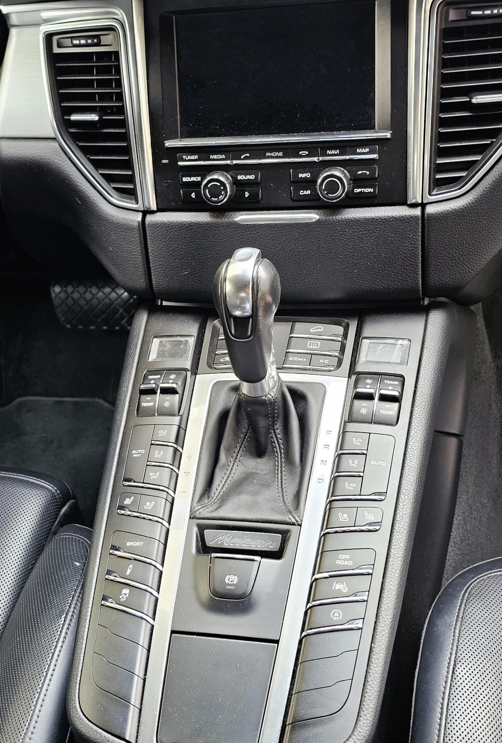 Porsche Macan Turbo, снимка 14 - Автомобили и джипове - 54917499