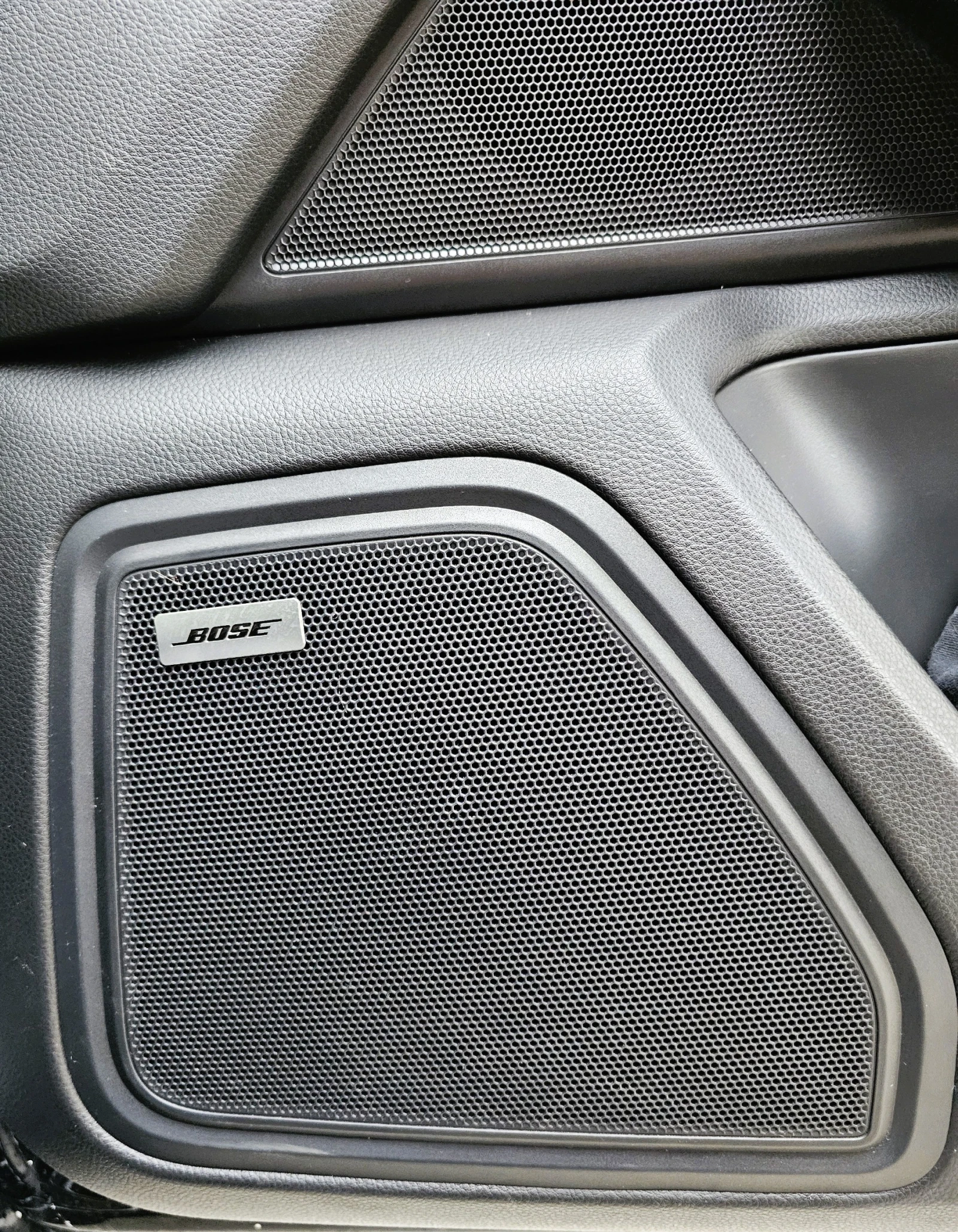 Porsche Macan Turbo, снимка 11 - Автомобили и джипове - 54917499