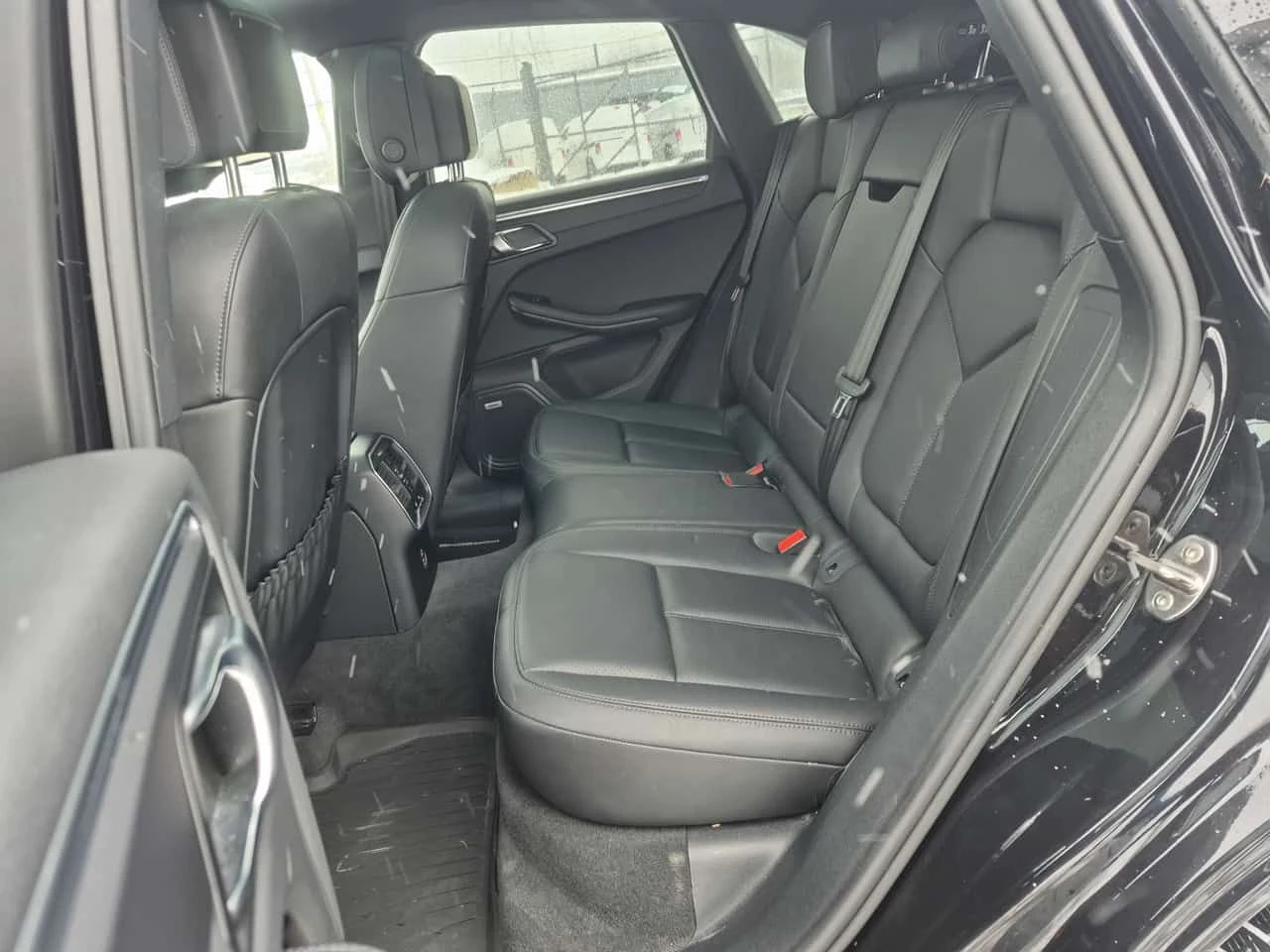 Porsche Macan * AWD * ПОДГРЕВ* ОБДУХВАНЕ* ПАНОРАМА* , снимка 12 - Автомобили и джипове - 55078853
