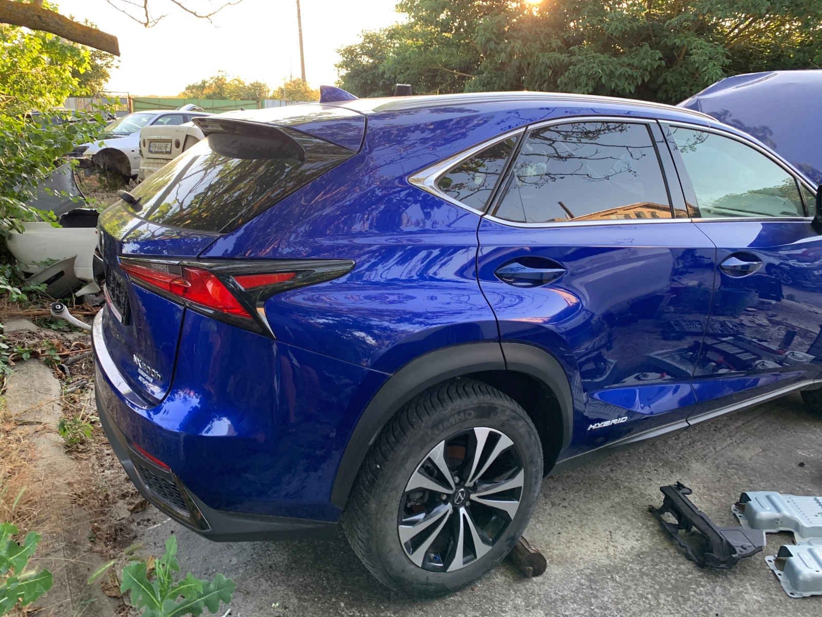 Lexus NX 300h, снимка 3 - Автомобили и джипове - 55098798