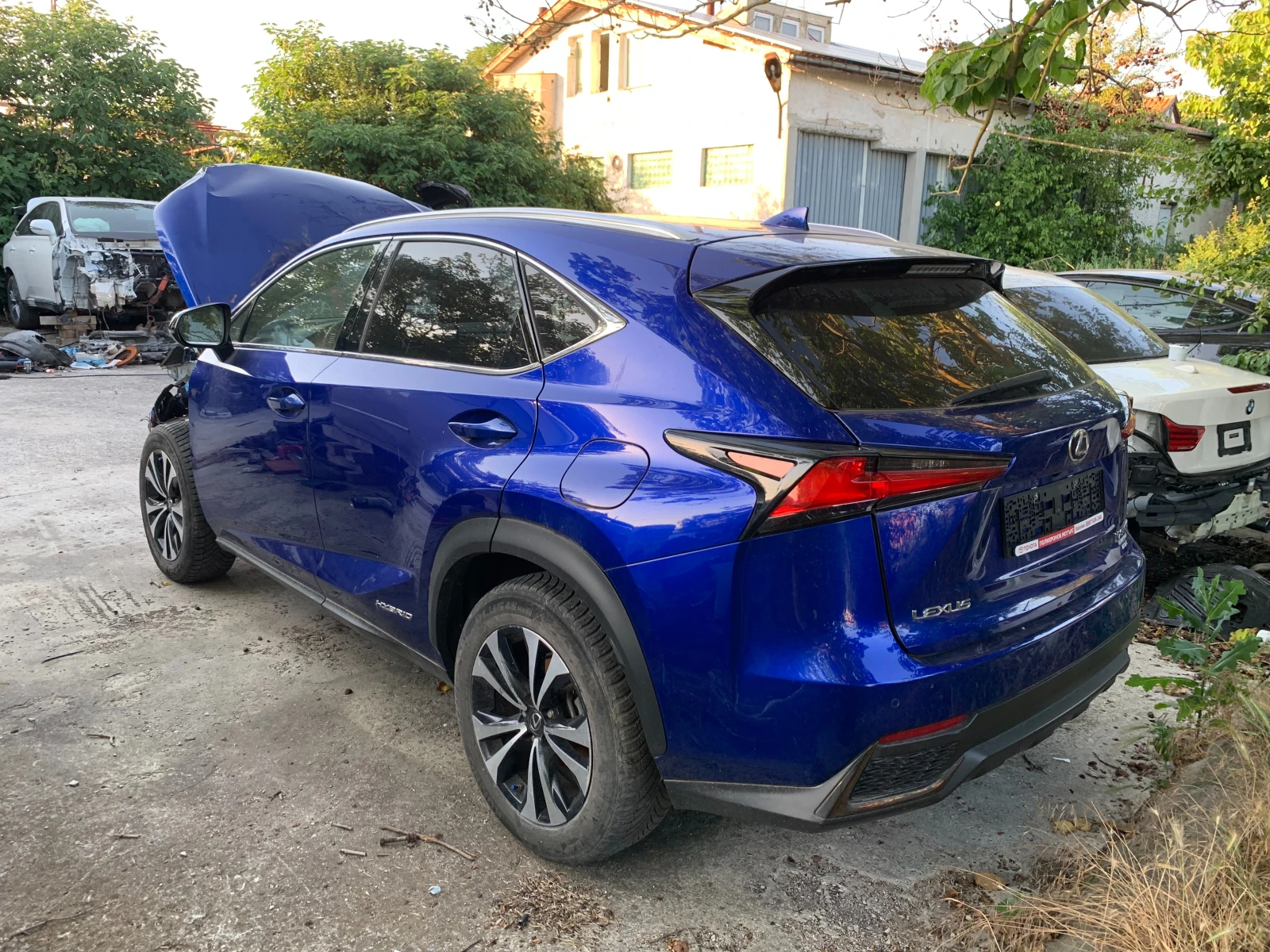 Lexus NX 300h, снимка 2 - Автомобили и джипове - 55098798