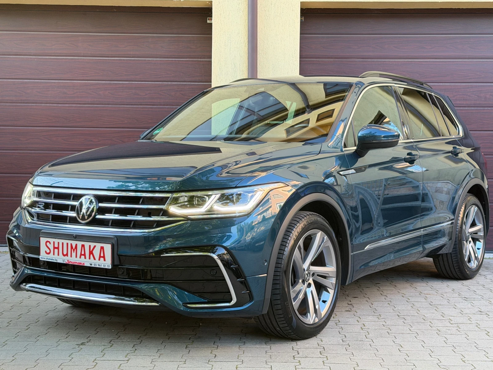 VW Tiguan R-Line-1.5TSI-150ps-59хил.км!, снимка 2 - Автомобили и джипове - 55155974