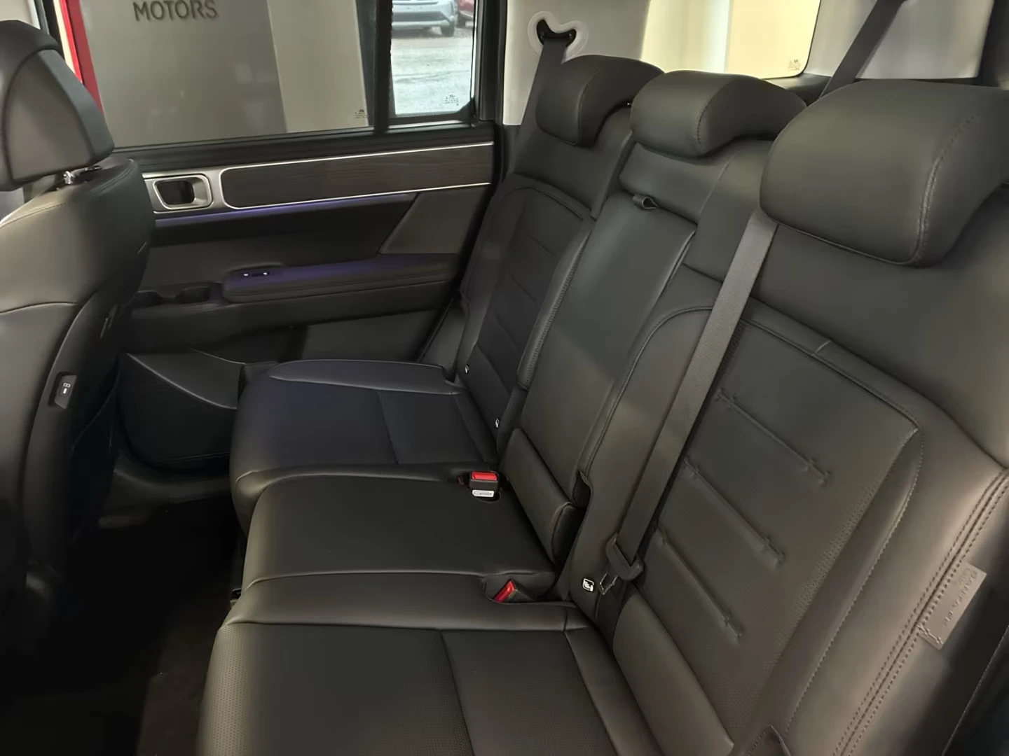 Hyundai Santa fe НОВ!/HEV 239HP/SIGNATURE/FWD/PANO/HUD/360/288h, снимка 11 - Автомобили и джипове - 55218148