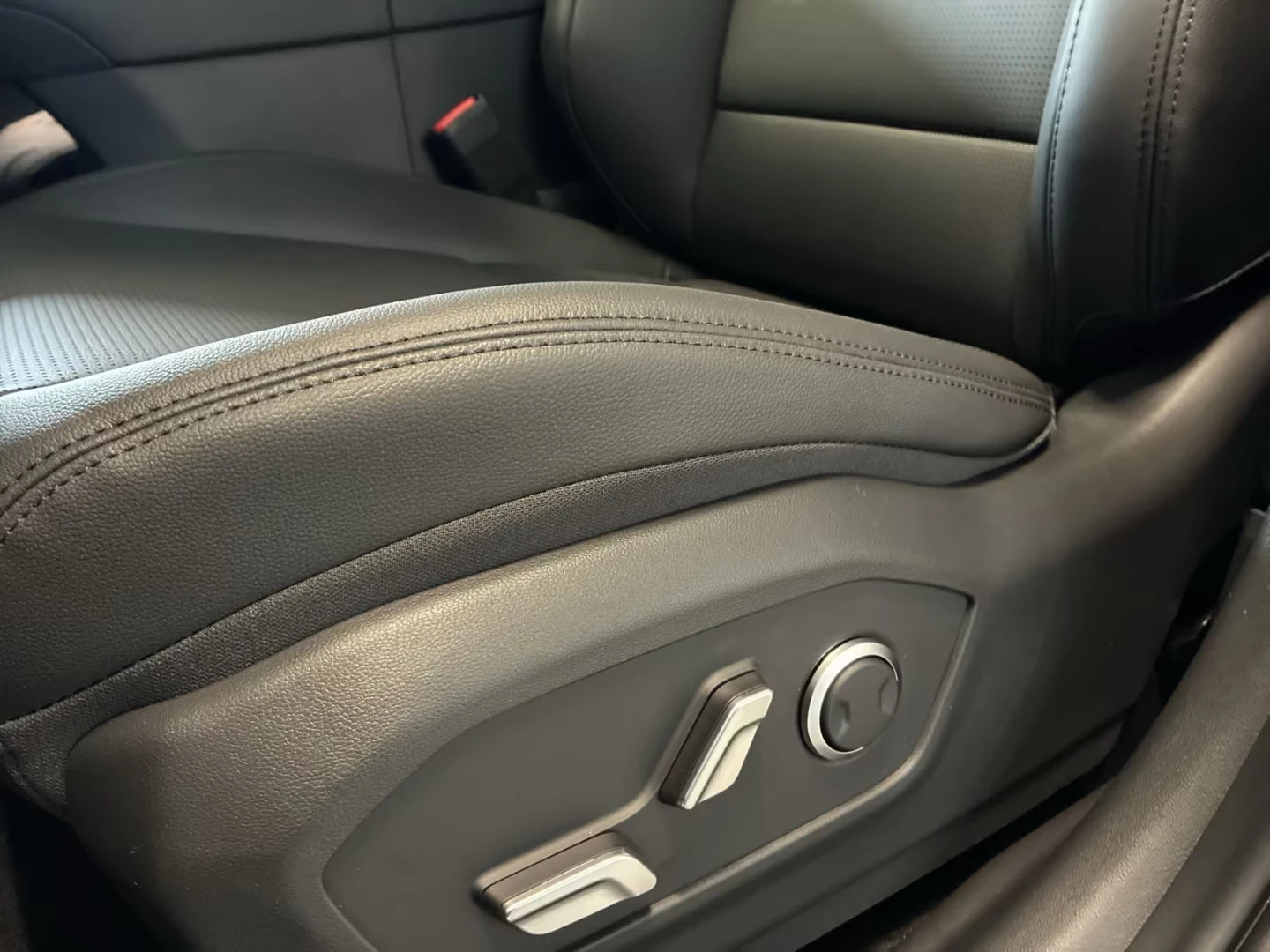 Hyundai Santa fe НОВ!/HEV 239HP/SIGNATURE/FWD/PANO/HUD/360/288h, снимка 14 - Автомобили и джипове - 55218148