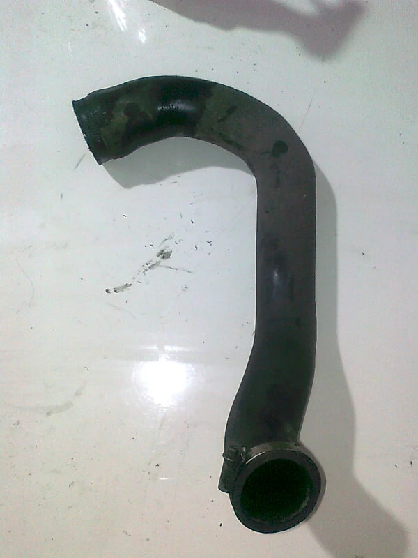 маркуч турбо Ауди А6 2.5тди куатро (2) 