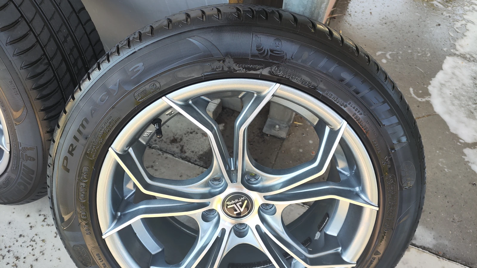Гуми с джанти Michelin 215/55R17, снимка 5 - Гуми и джанти - 55337310