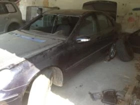 Mercedes-Benz C 220 2.2 CDI, снимка 15