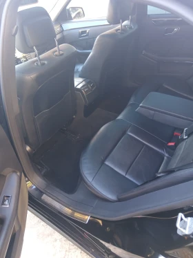 Mercedes-Benz E 220, снимка 12