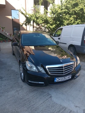 Mercedes-Benz E 220, снимка 1