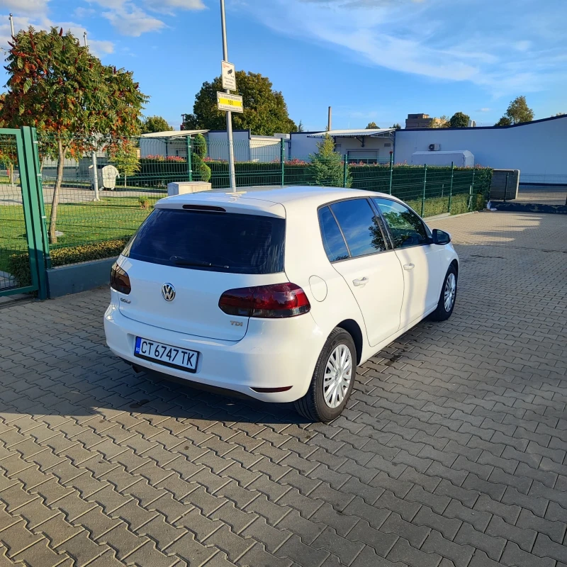 VW Golf 1.6TDI 105k.c., снимка 6 - Автомобили и джипове - 47582987