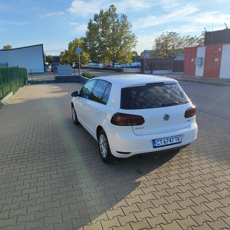 VW Golf 1.6TDI 105k.c., снимка 5 - Автомобили и джипове - 47582987