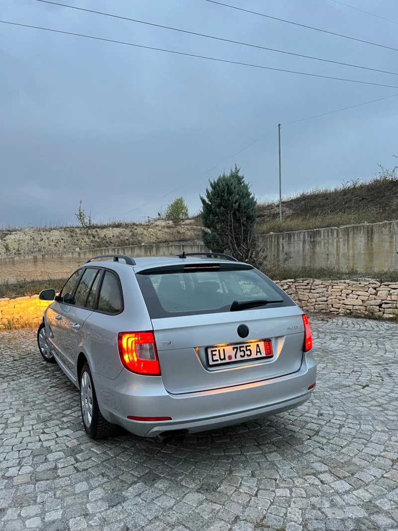 Skoda Superb 1.8 TSi 160 ph , снимка 6 - Автомобили и джипове - 47656982