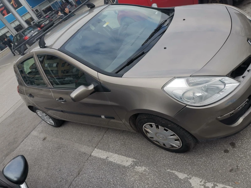 Renault Clio, снимка 4 - Автомобили и джипове - 48364235