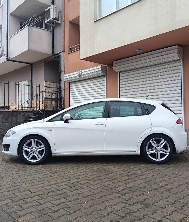 Seat Leon MK2 1P Facelift 2010, снимка 4 - Автомобили и джипове - 48458633