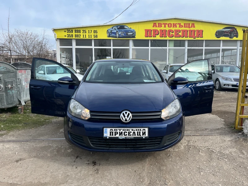 VW Golf 1.6 стария мотор, снимка 1 - Автомобили и джипове - 49467882