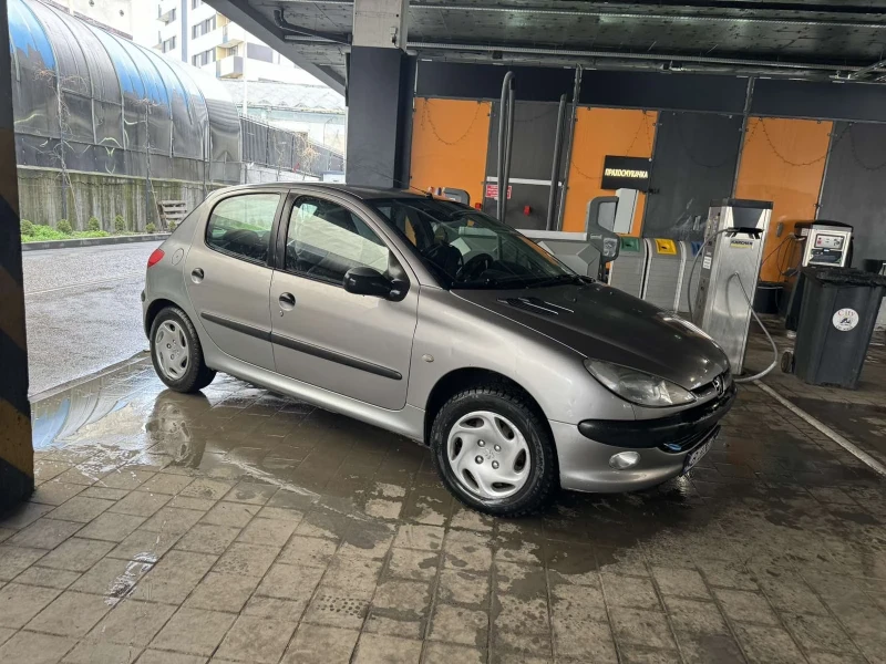 Peugeot 206 1.4 75 кс, снимка 5 - Автомобили и джипове - 49528309