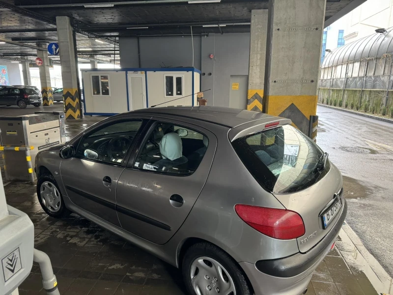 Peugeot 206 1.4 75 кс, снимка 3 - Автомобили и джипове - 49528309