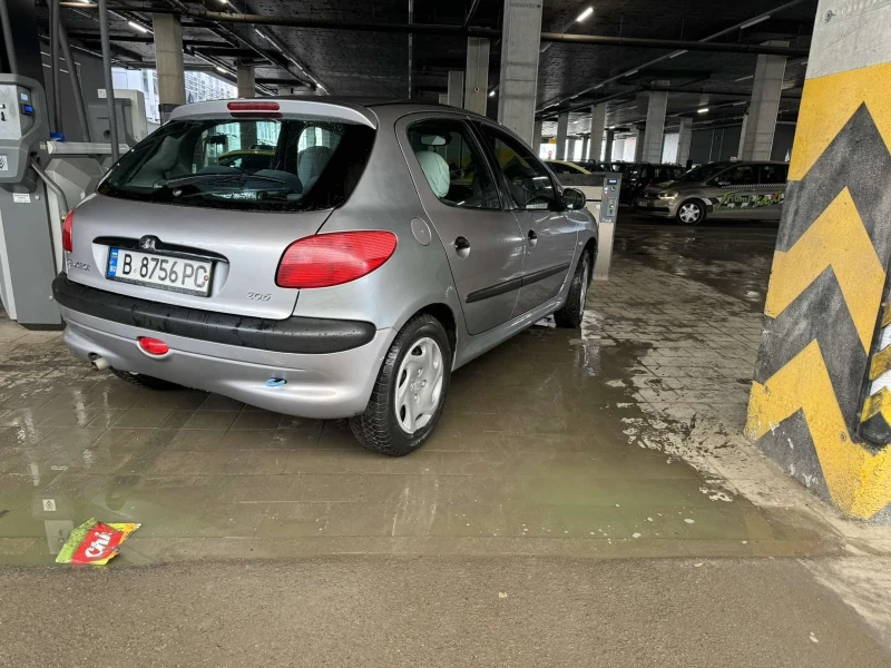 Peugeot 206 1.4 75 кс, снимка 6 - Автомобили и джипове - 49528309