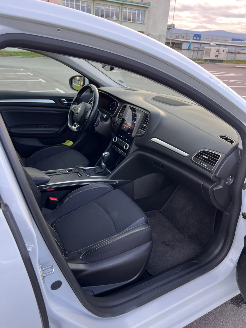 Renault Megane 1.5 CDI, снимка 7 - Автомобили и джипове - 52682942