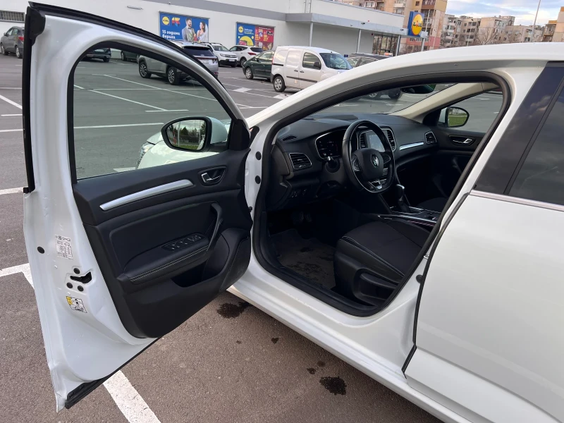 Renault Megane 1.5 CDI, снимка 5 - Автомобили и джипове - 52682942