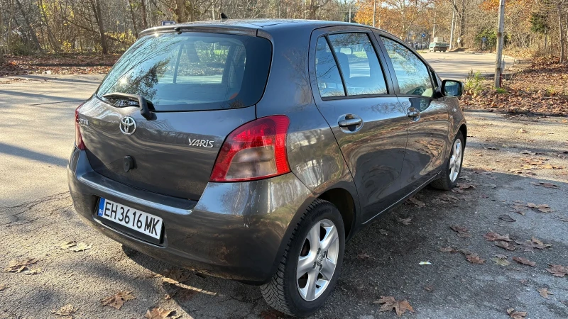 Toyota Yaris, снимка 6 - Автомобили и джипове - 53024219