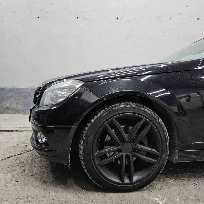 Mercedes-Benz C 180, снимка 3 - Автомобили и джипове - 53421076