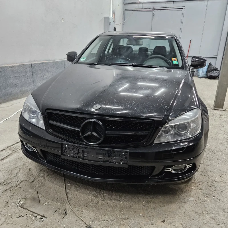Mercedes-Benz C 180, снимка 4 - Автомобили и джипове - 53421076