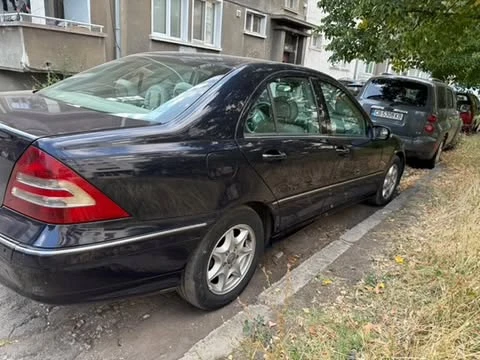 Mercedes-Benz 220 CDI - изображение 3