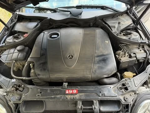 Mercedes-Benz 220 CDI - изображение 8