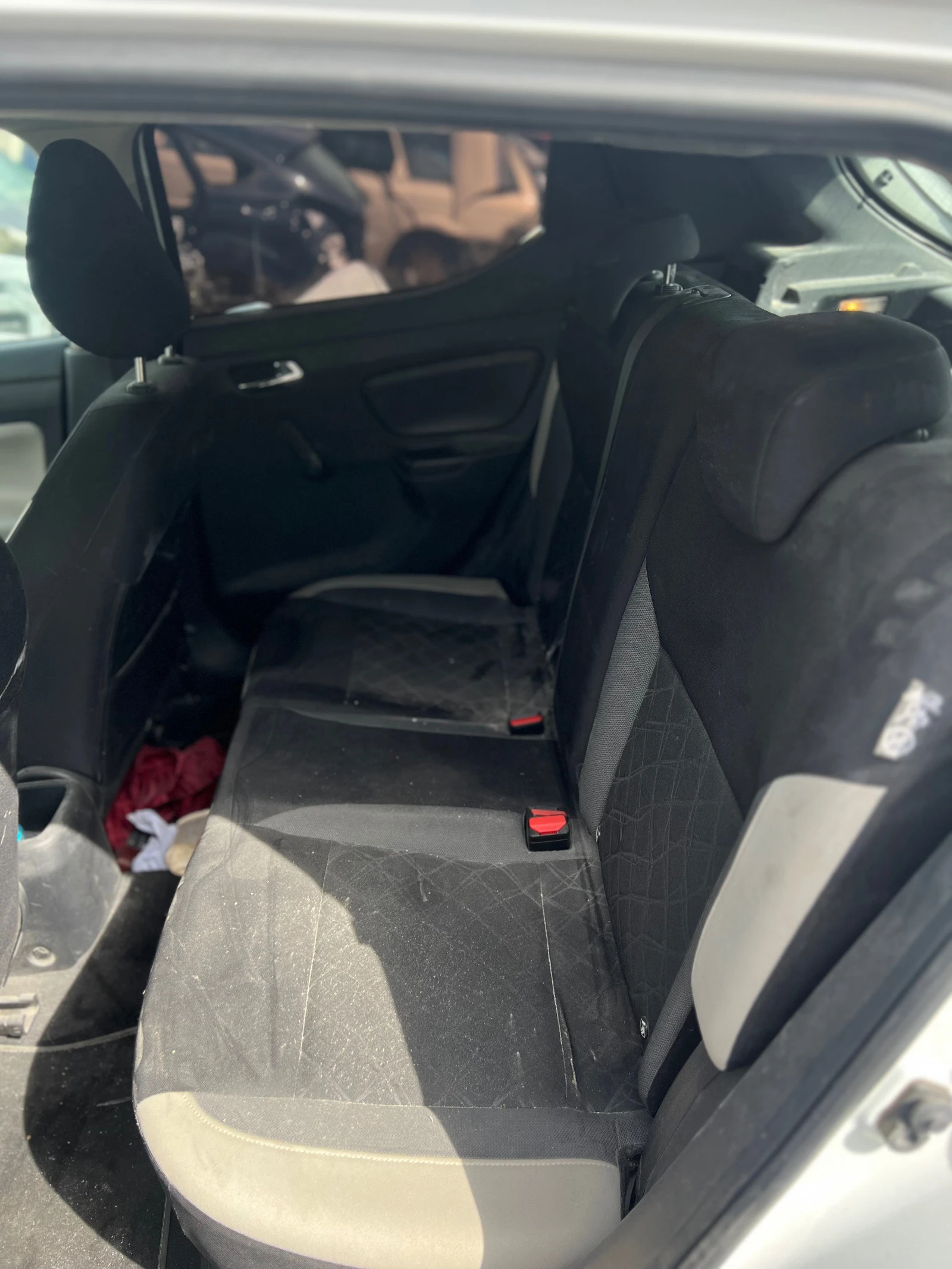 Nissan Micra 1.5DCI - изображение 8
