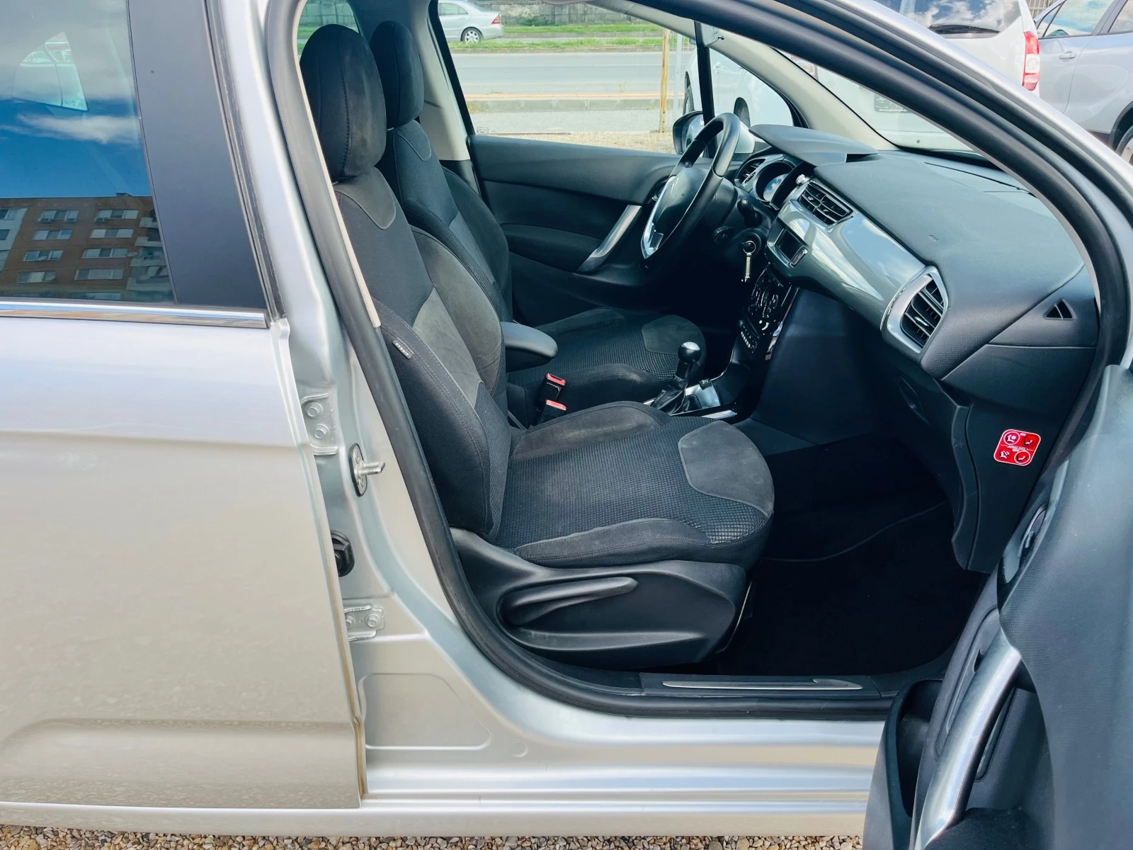 Citroen C3 1.4i Exclusive  ГАЗ  | Mobile.bg — изображение 12