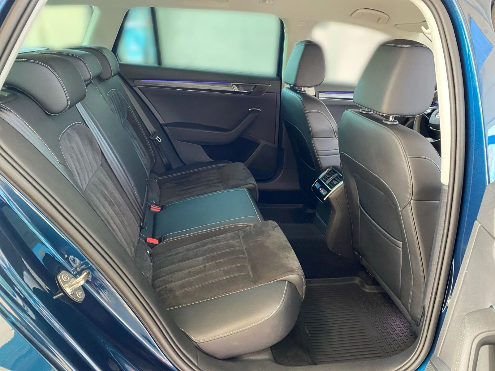 Skoda Superb Combi Style 2.0 TDI DSG 4x4 | Mobile.bg   12