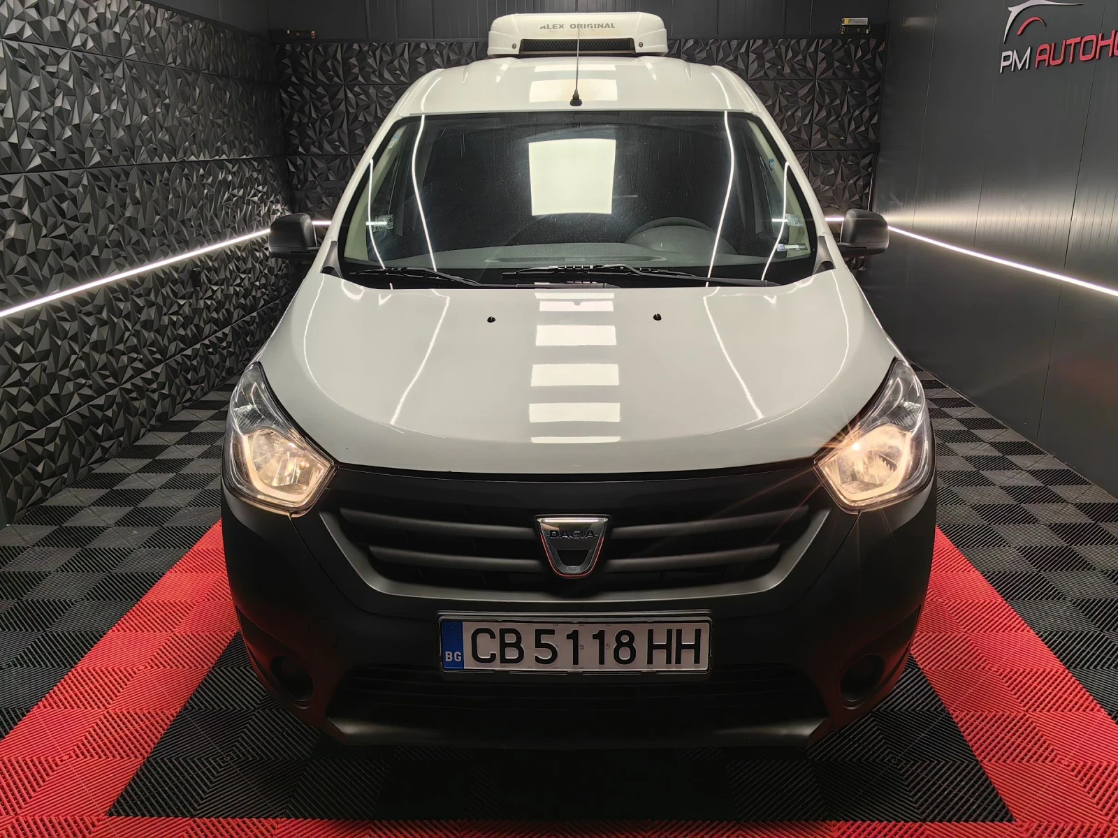 Dacia Dokker 1.6i ХЛАДИЛЕН/ НАВИ/ ГАЗ/ ОБСЛУЖЕН - изображение 5