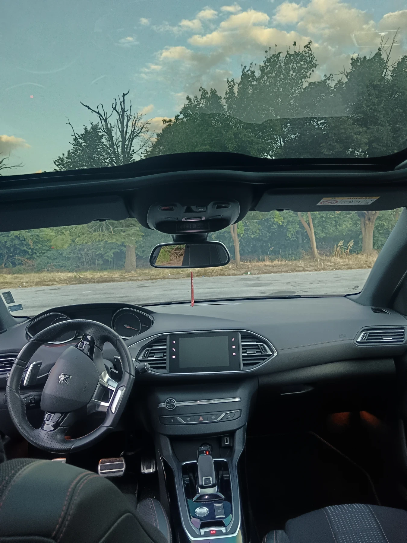 Peugeot 308 GT Line 1.5 - изображение 9