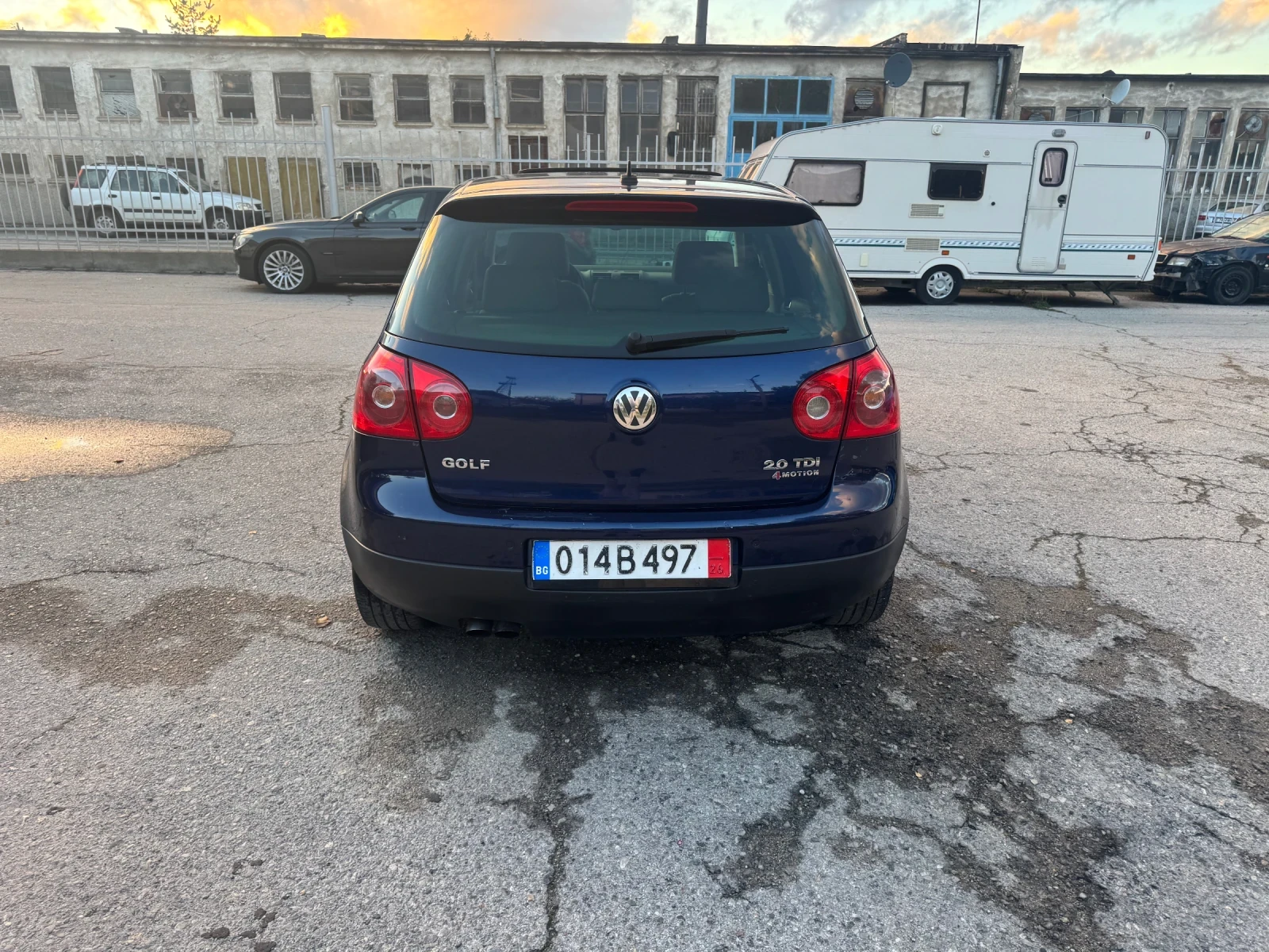 VW Golf 2.0TDI 4motion Full Top! | Mobile.bg — изображение 4