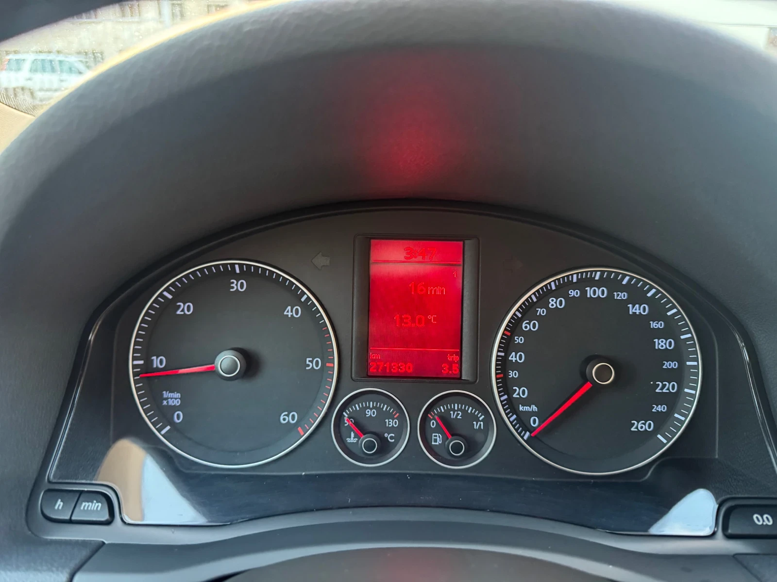 VW Golf 2.0TDI 4motion Full Top! | Mobile.bg — изображение 13