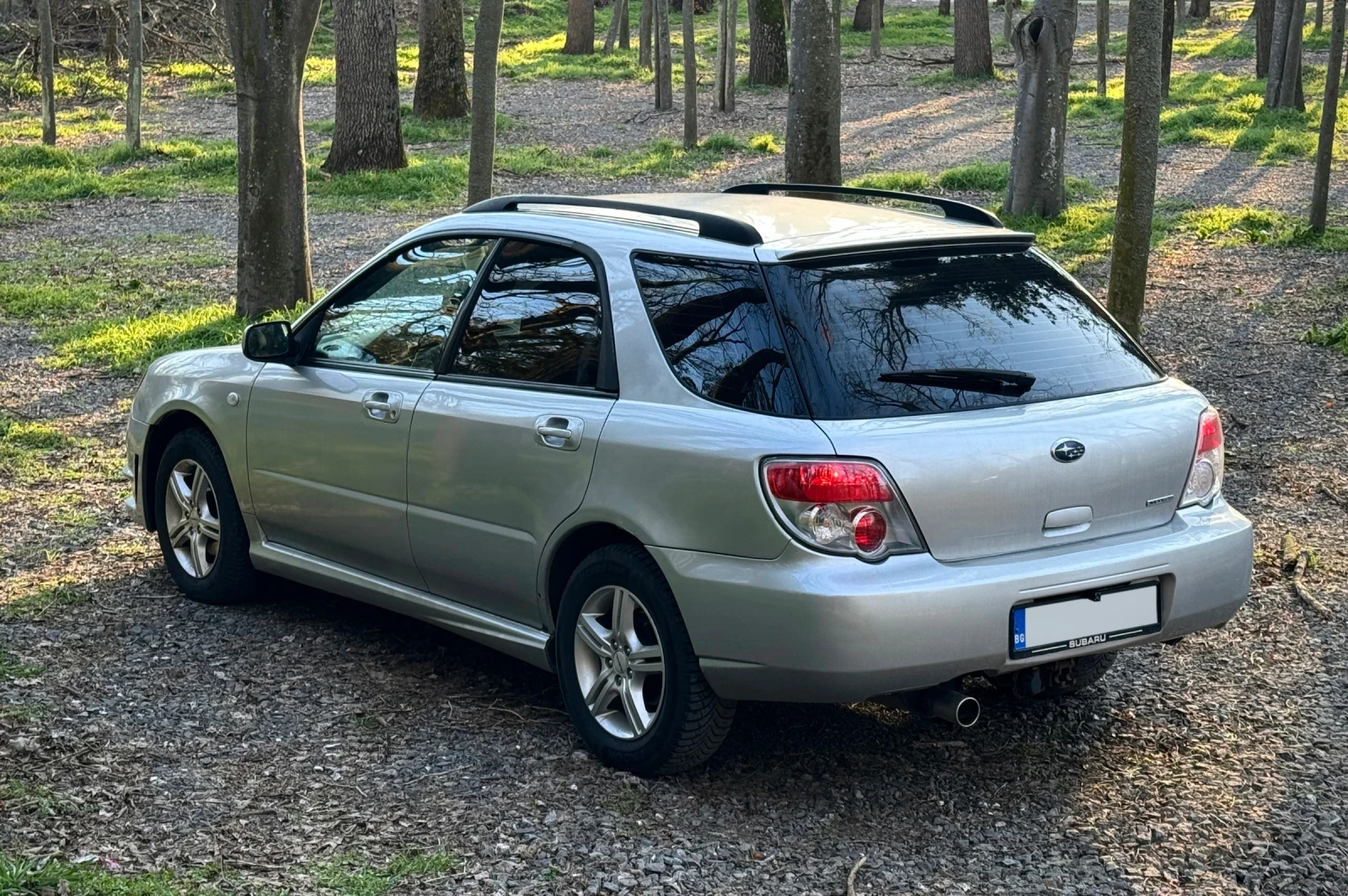 Subaru Impreza 2.0R 160кс, снимка 3 - Автомобили и джипове - 53966895