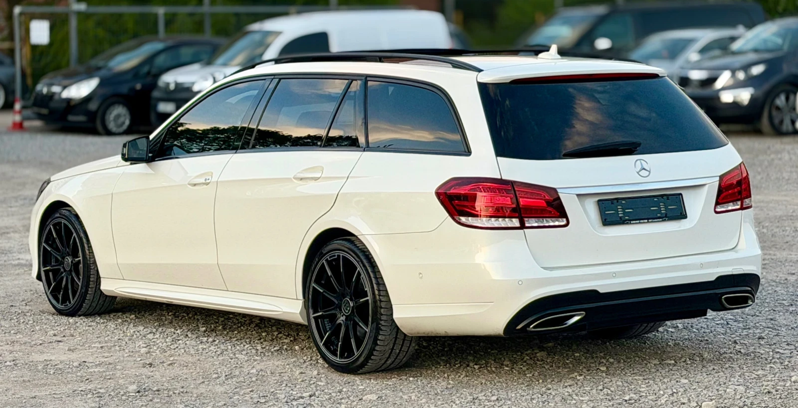 Mercedes-Benz E 350 CDi 4-Matic Дистроник+ Панорама AMG-пакет , снимка 4 - Автомобили и джипове - 54417038