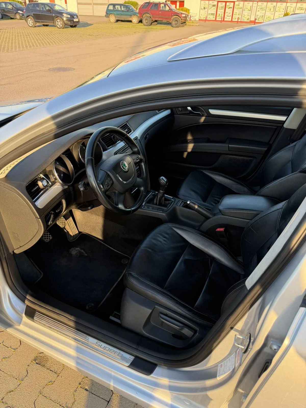 Skoda Superb, снимка 11 - Автомобили и джипове - 54445088