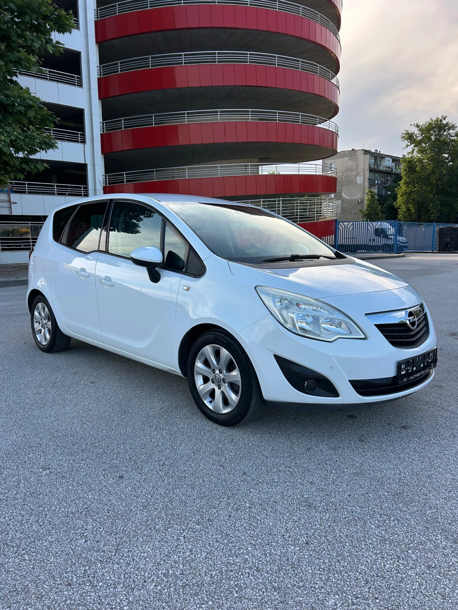 Opel Meriva 1.4 БЕНЗИН //101к.с.// 155 КМ , снимка 8 - Автомобили и джипове - 54858488