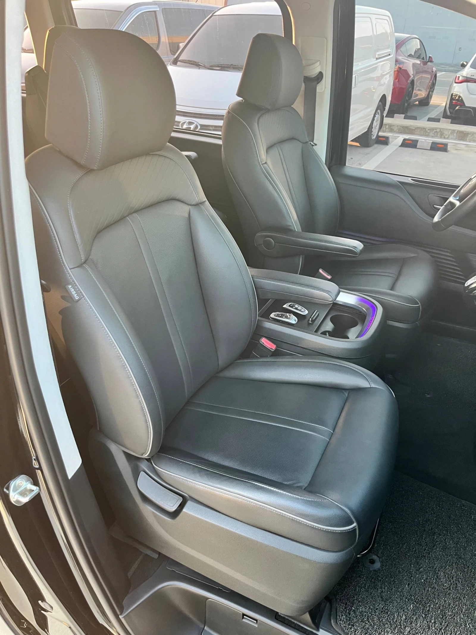 Hyundai Staria 3.5 LPG, ����������� ������� 2�.  | Mobile.bg � ����������� 13